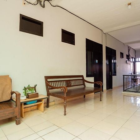 Reddoorz Near Margonda Raya Hotel Depok Exterior photo