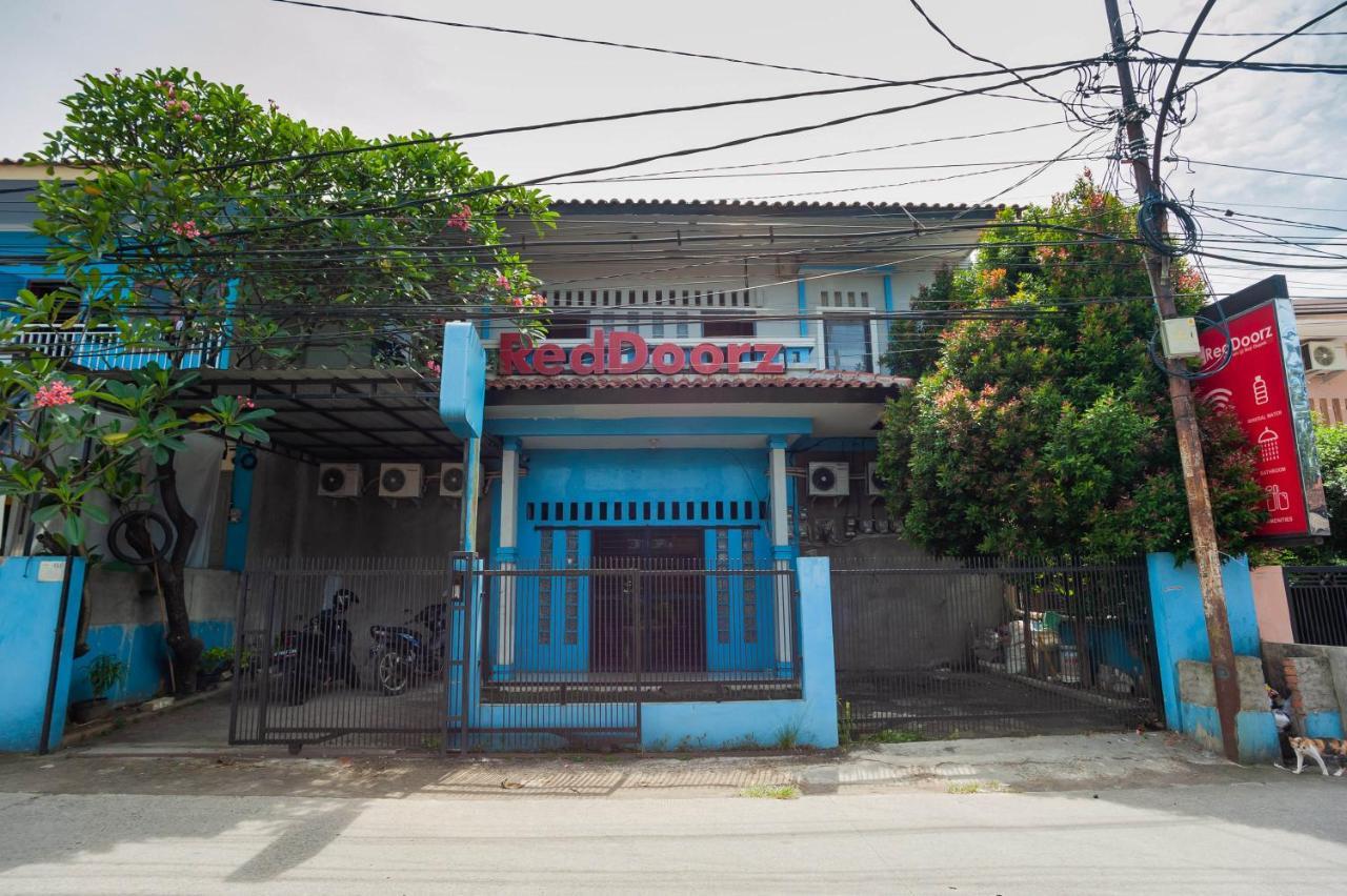 Reddoorz Near Margonda Raya Hotel Depok Exterior photo